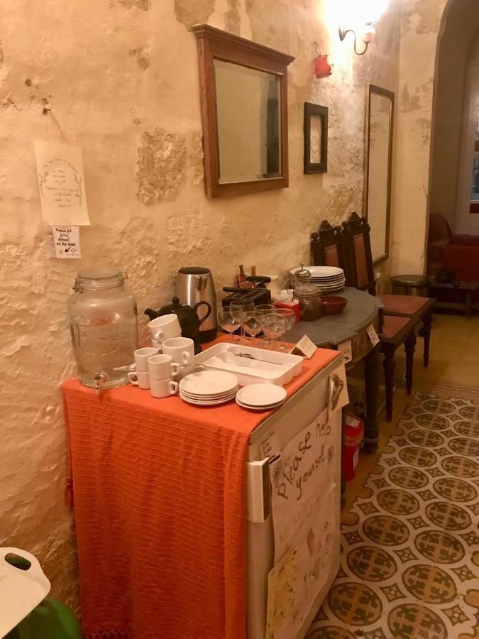 Peaceful Farmhouse Stay With Cozy Yard Għarb Eksteriør billede